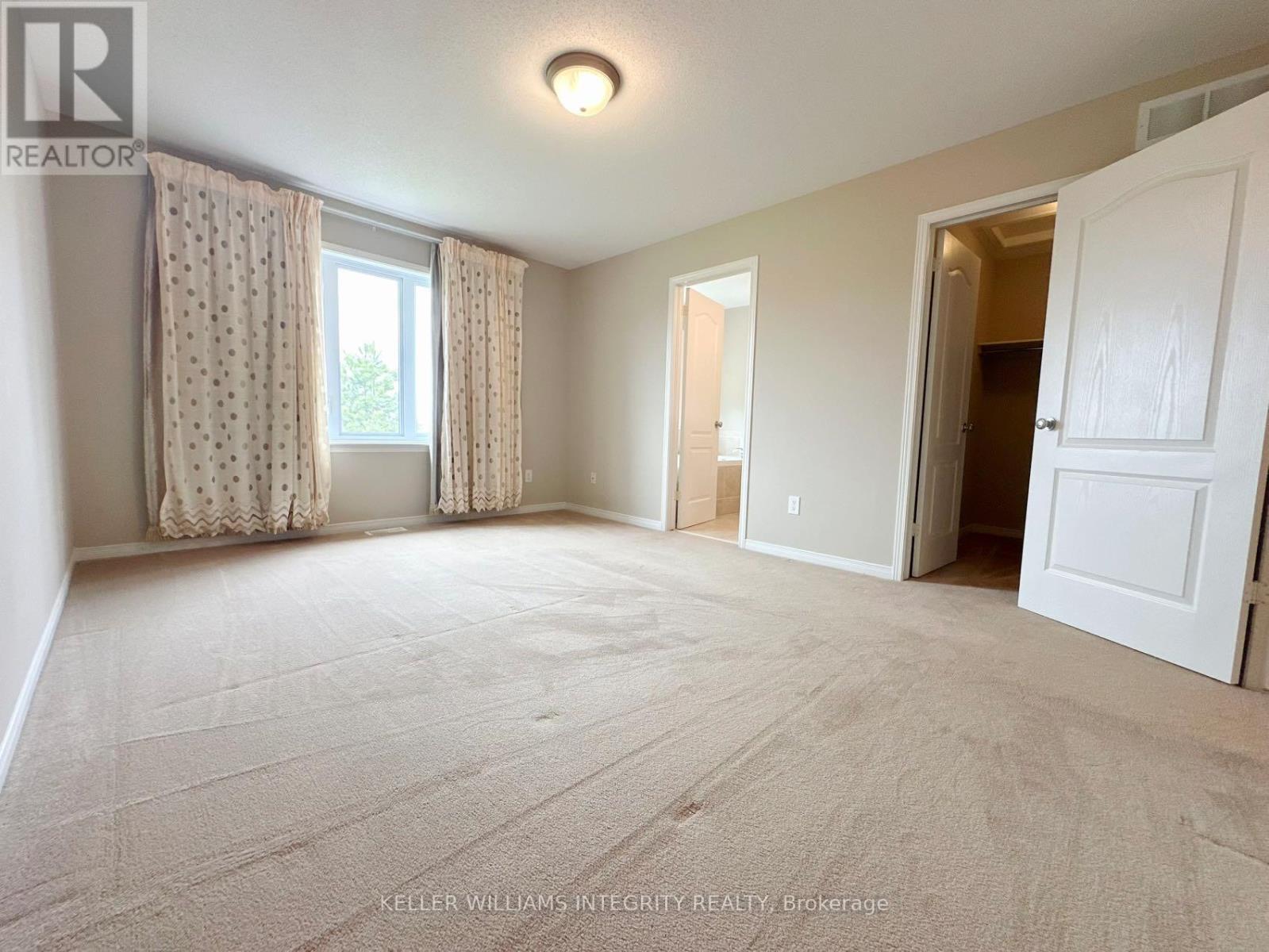 












298 BADGELEY AVENUE

,
Ottawa,




Ontario
K2T0A7

