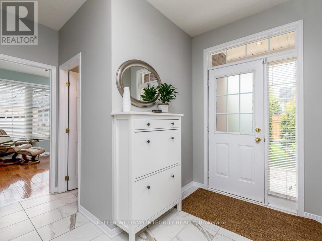 












27 SAWCHUCK TERRACE

,
Ottawa,




Ontario
K2A1H1

