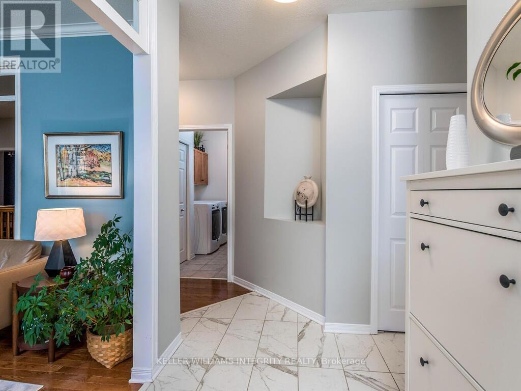 












27 SAWCHUCK TERRACE

,
Ottawa,




Ontario
K2A1H1

