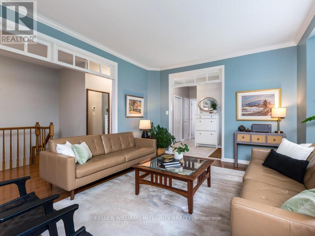 












27 SAWCHUCK TERRACE

,
Ottawa,




Ontario
K2A1H1

