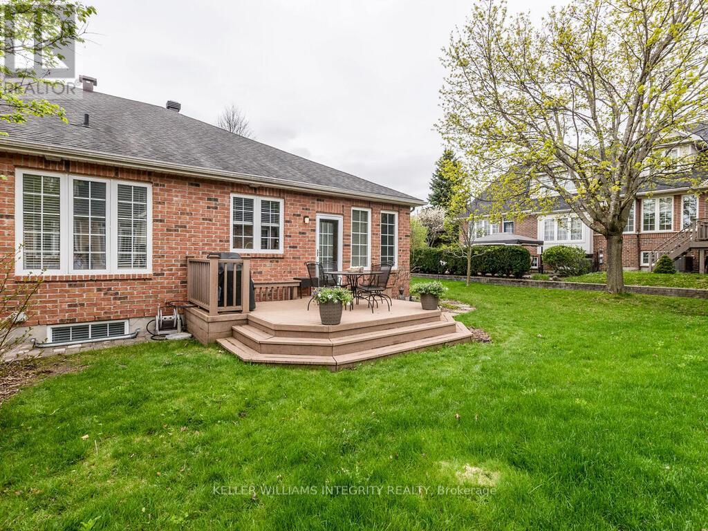 












27 SAWCHUCK TERRACE

,
Ottawa,




Ontario
K2A1H1


