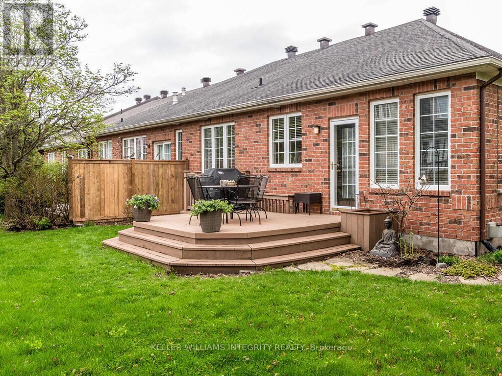 












27 SAWCHUCK TERRACE

,
Ottawa,




Ontario
K2A1H1

