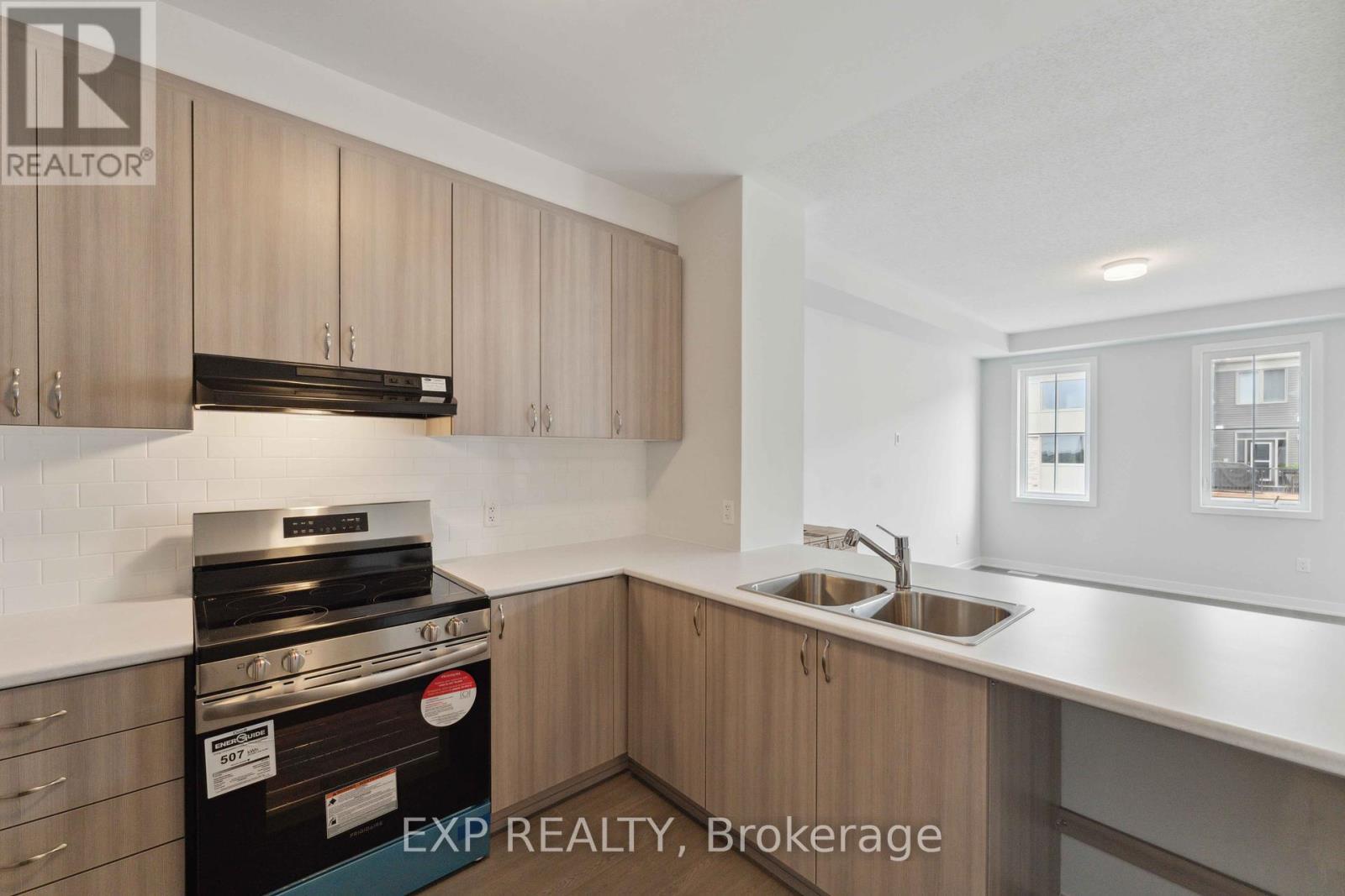 












22 STITCH MEWS N

,
Ottawa,




Ontario
K0A2Z0


