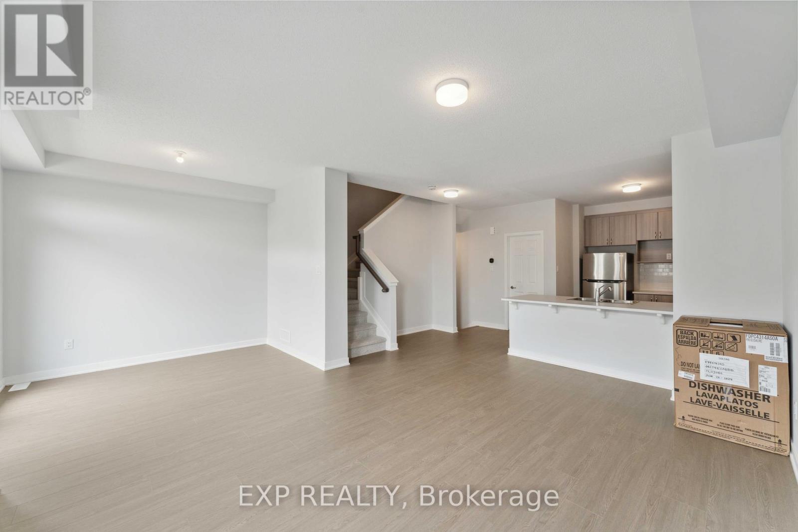 












22 STITCH MEWS N

,
Ottawa,




Ontario
K0A2Z0

