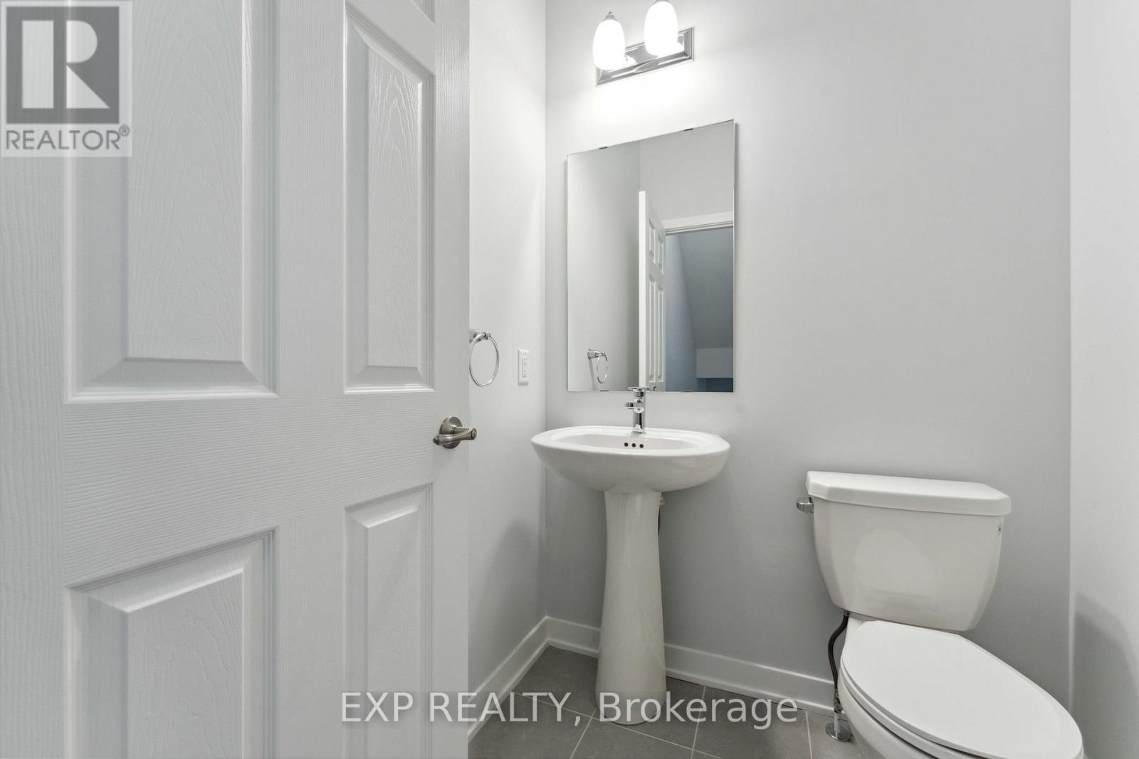 












22 STITCH MEWS N

,
Ottawa,




Ontario
K0A2Z0

