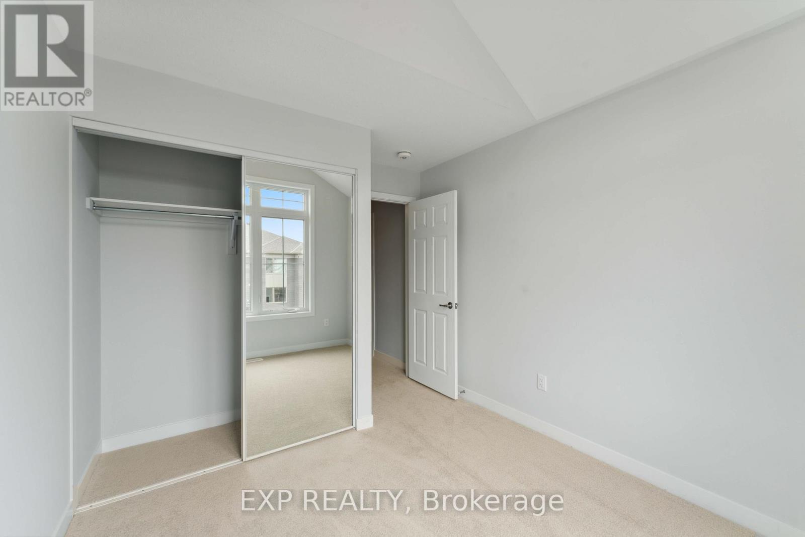 












22 STITCH MEWS N

,
Ottawa,




Ontario
K0A2Z0

