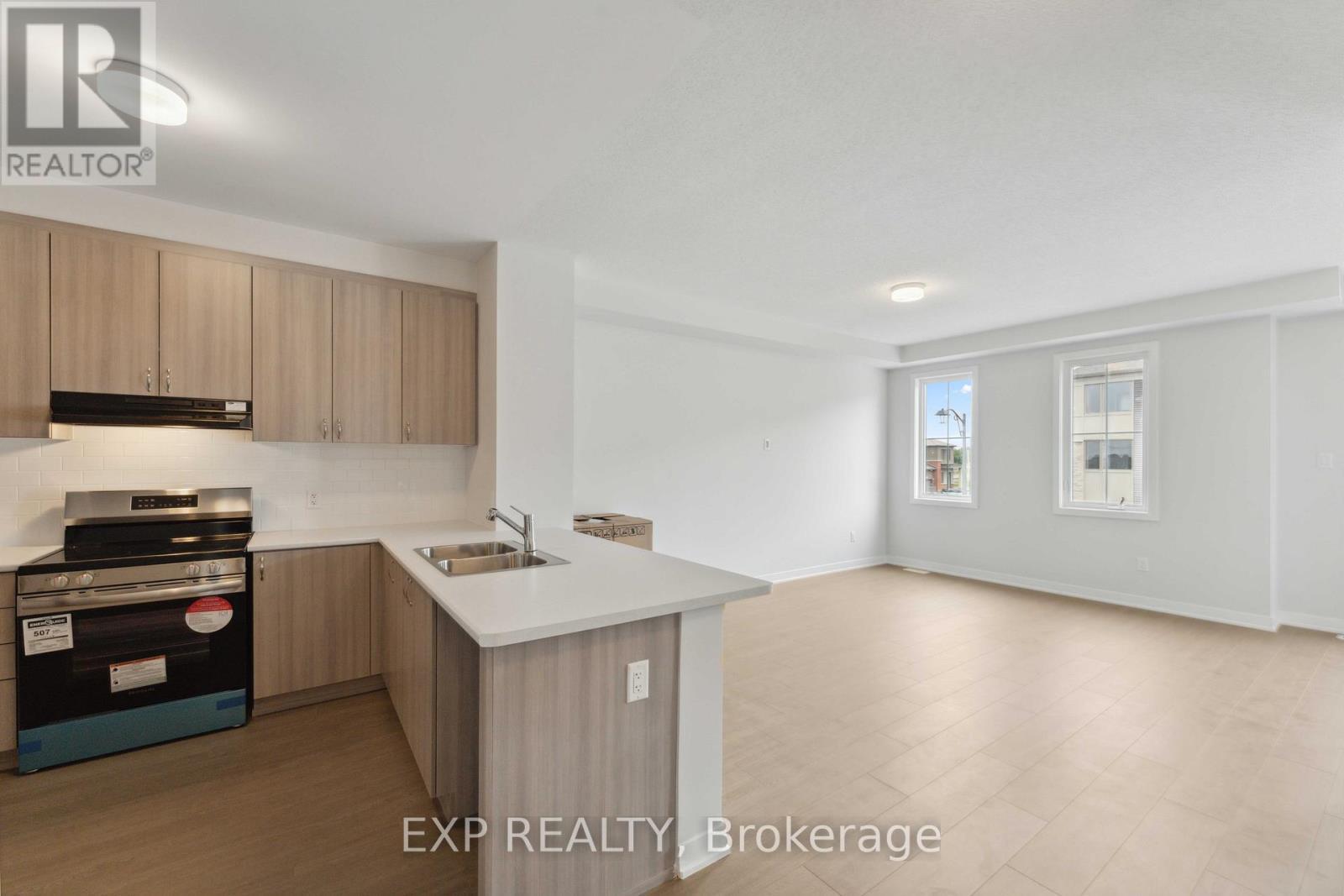 












22 STITCH MEWS N

,
Ottawa,




Ontario
K0A2Z0

