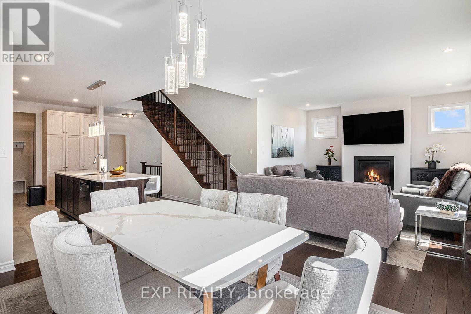 












107 RALLIDALE STREET

,
Ottawa,




Ontario
K1X0G7

