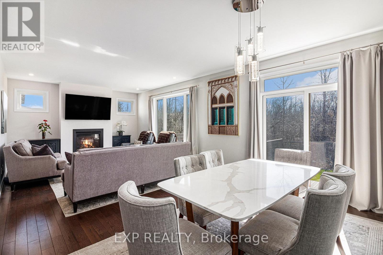 












107 RALLIDALE STREET

,
Ottawa,




Ontario
K1X0G7

