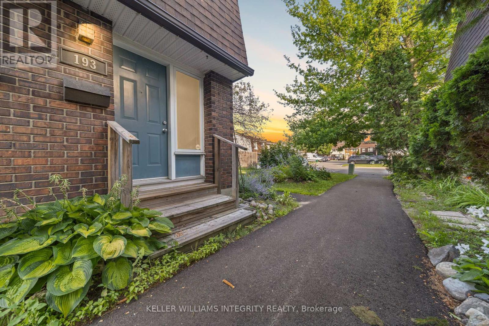












193 - 3310 SOUTHGATE ROAD

,
Ottawa,




Ontario
K1V8X4

