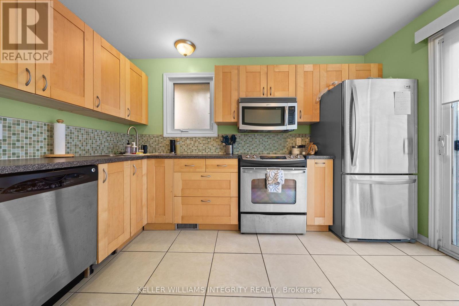 












193 - 3310 SOUTHGATE ROAD

,
Ottawa,




Ontario
K1V8X4

