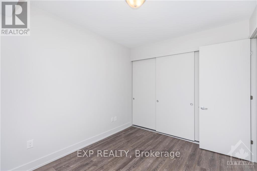 












905 - 100 CHAMPAGNE AVENUE S

,
Ottawa,




Ontario
K1S4P4

