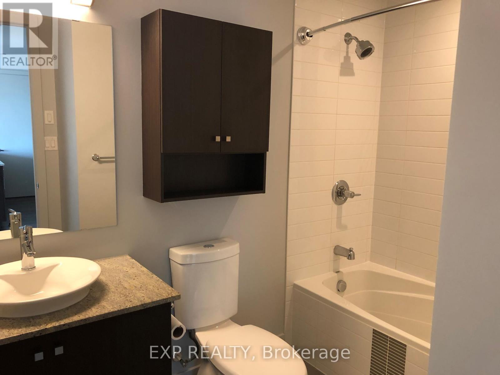 












905 - 100 CHAMPAGNE AVENUE S

,
Ottawa,




Ontario
K1S4P4

