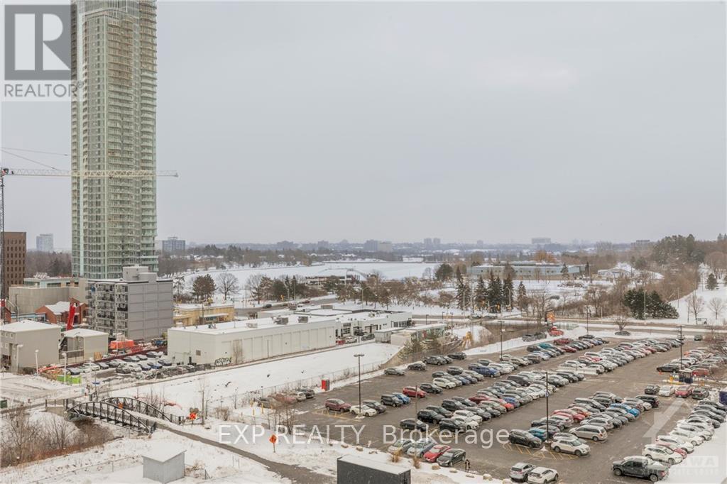 












905 - 100 CHAMPAGNE AVENUE S

,
Ottawa,




Ontario
K1S4P4

