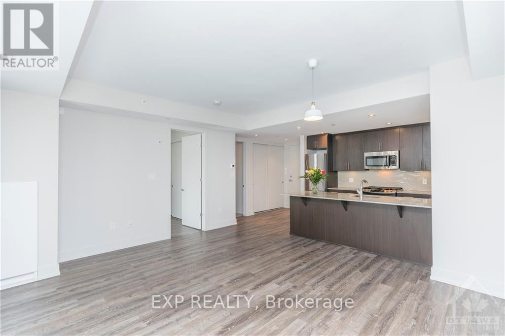 












905 - 100 CHAMPAGNE AVENUE S

,
Ottawa,




Ontario
K1S4P4

