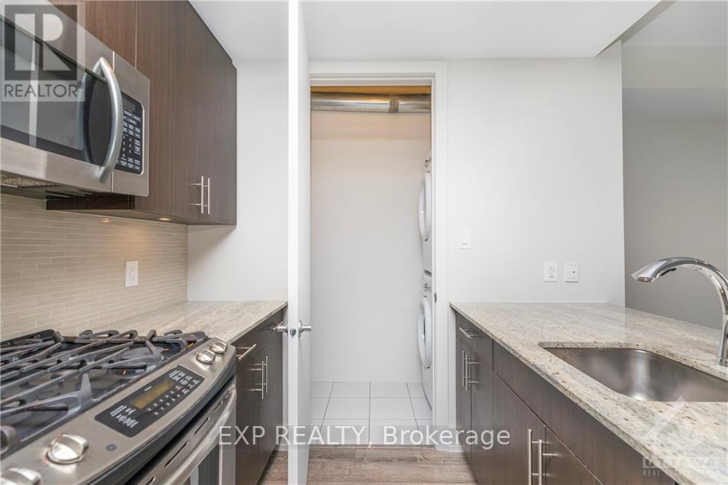 












905 - 100 CHAMPAGNE AVENUE S

,
Ottawa,




Ontario
K1S4P4


