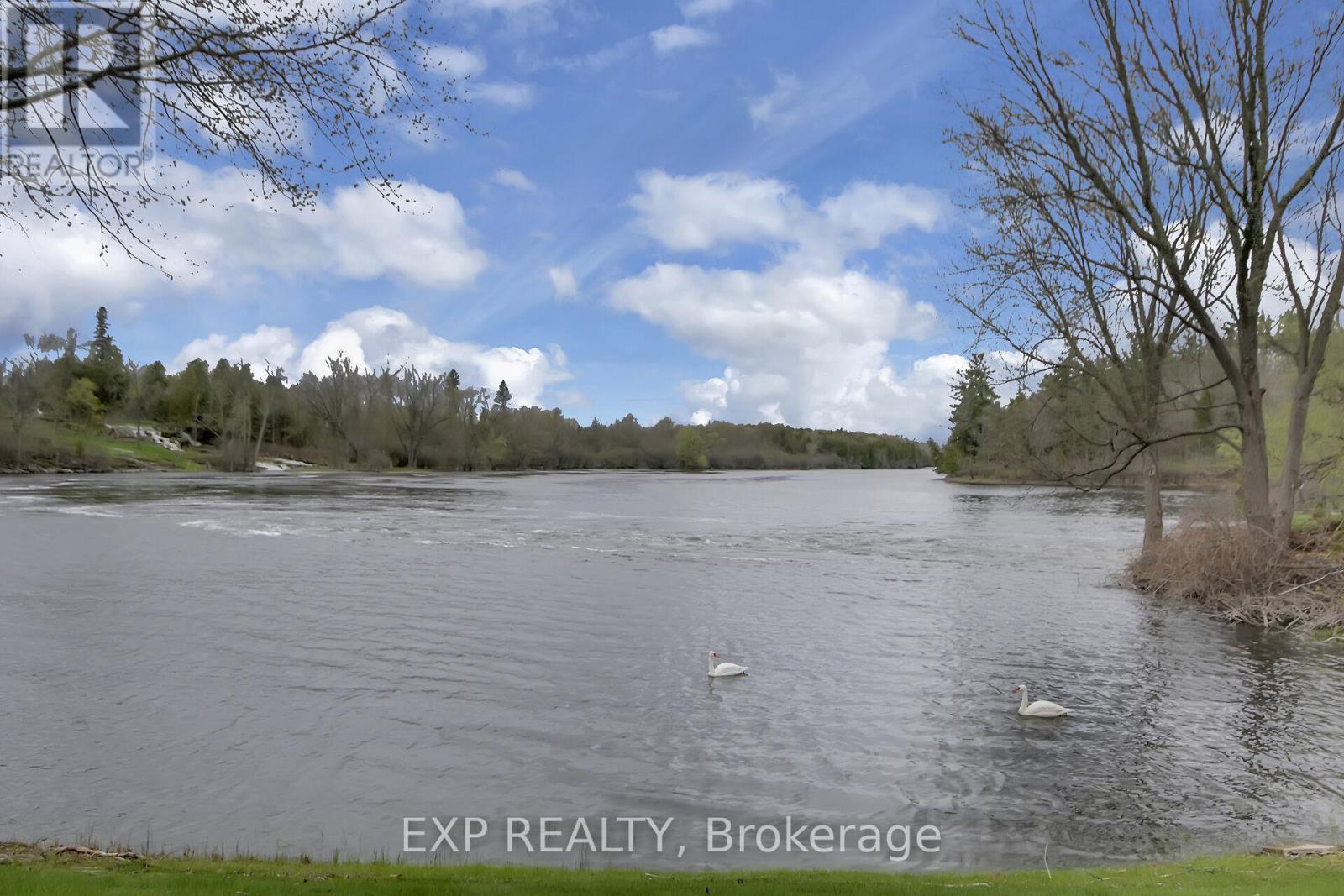 












211 - 1 ROSAMOND STREET E

,
Mississippi Mills,




Ontario
K0A1A0

