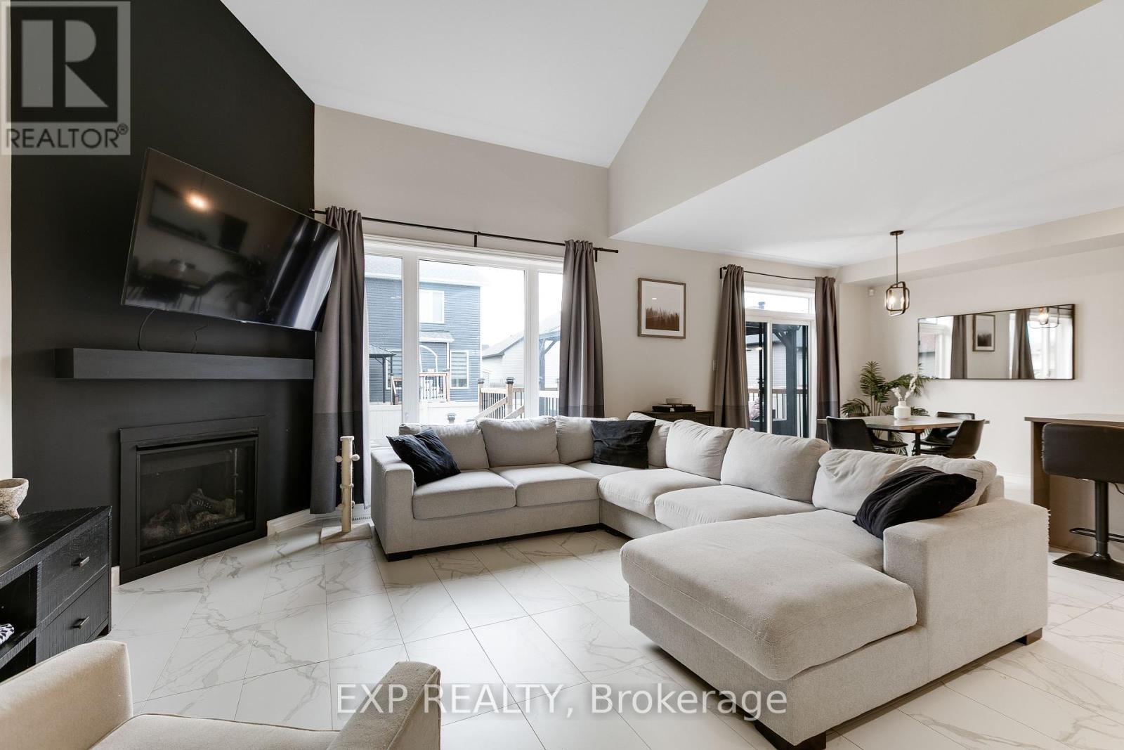 












513 STRASBOURG STREET

,
Russell,




Ontario
K0A1W0

