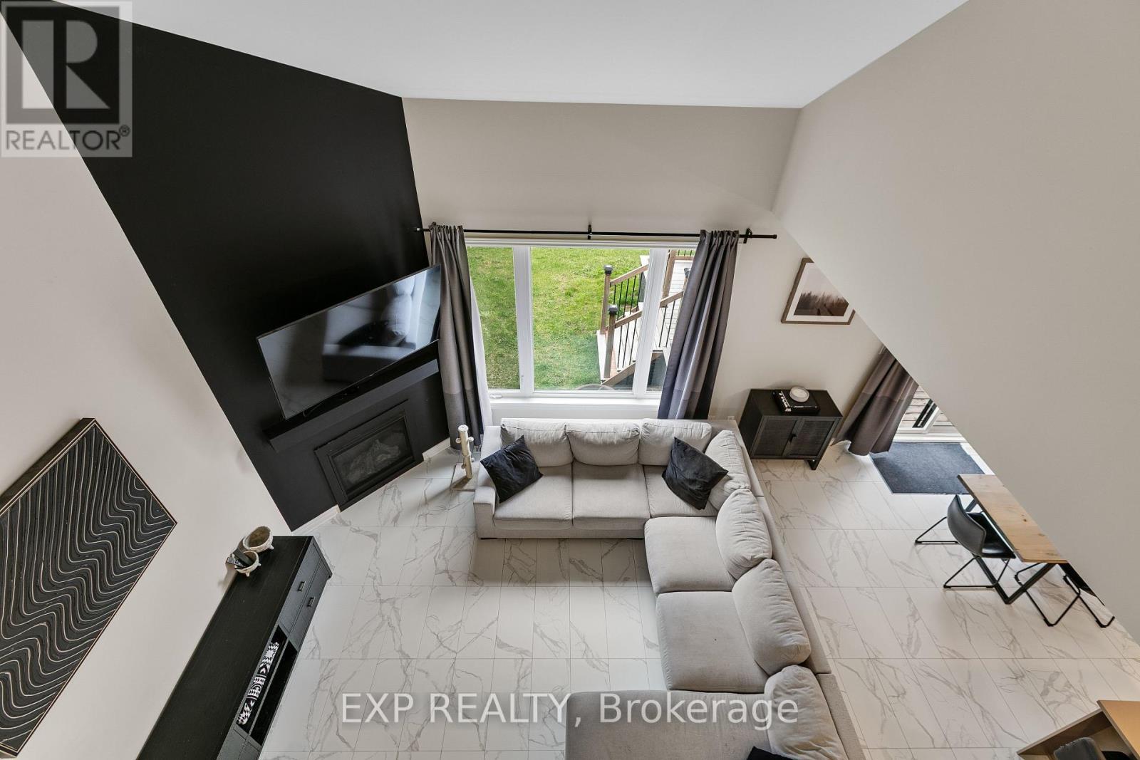 












513 STRASBOURG STREET

,
Russell,




Ontario
K0A1W0

