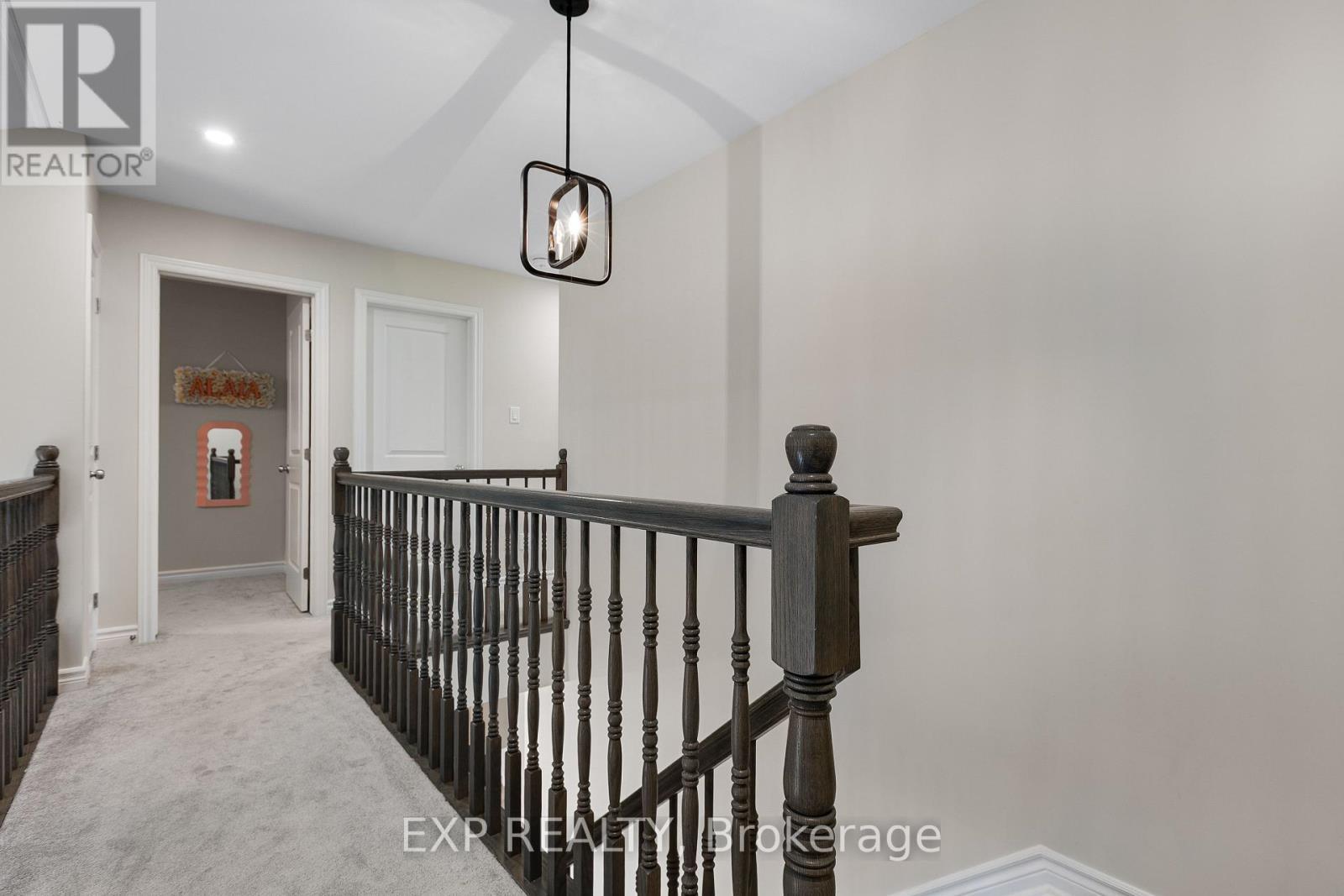 












513 STRASBOURG STREET

,
Russell,




Ontario
K0A1W0

