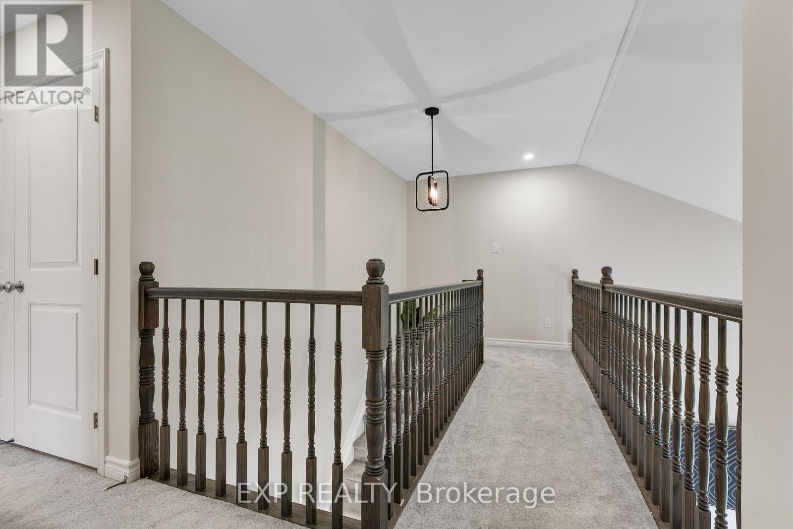 












513 STRASBOURG STREET

,
Russell,




Ontario
K0A1W0


