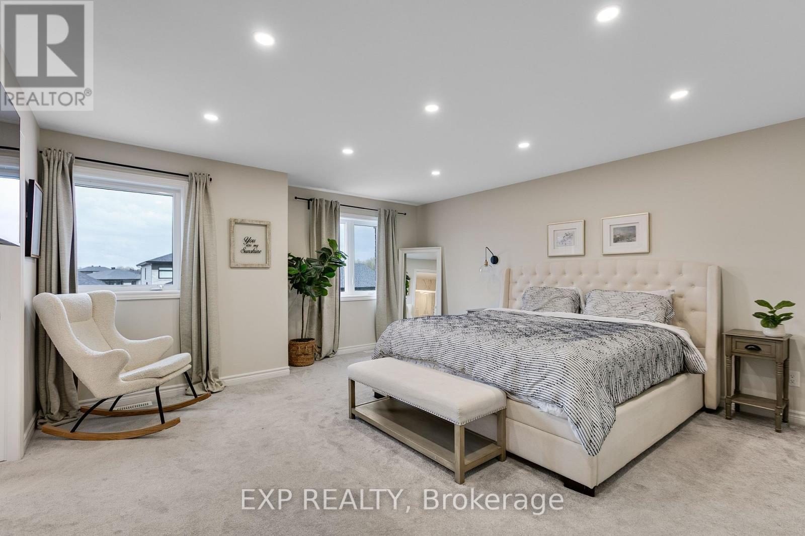 












513 STRASBOURG STREET

,
Russell,




Ontario
K0A1W0

