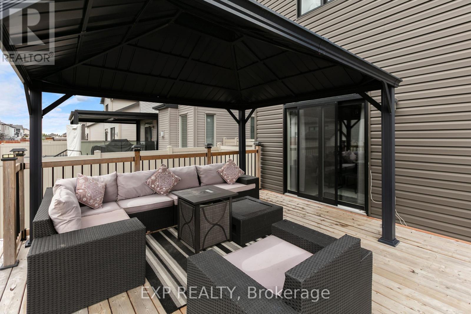 












513 STRASBOURG STREET

,
Russell,




Ontario
K0A1W0

