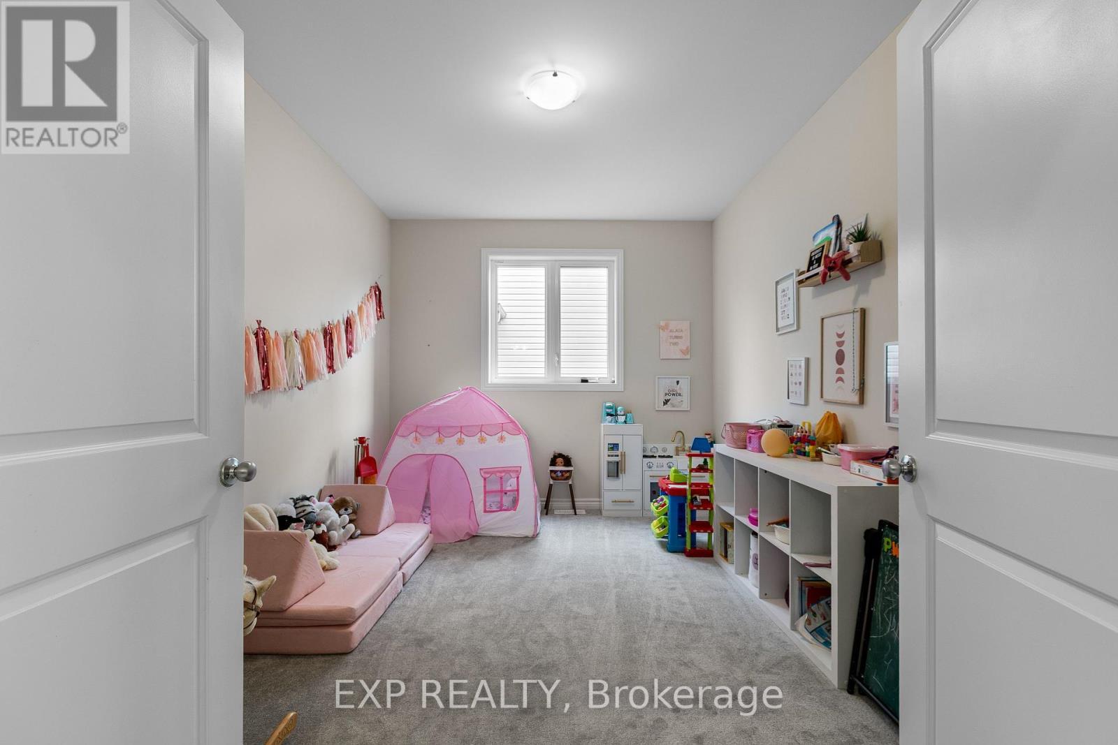 












513 STRASBOURG STREET

,
Russell,




Ontario
K0A1W0

