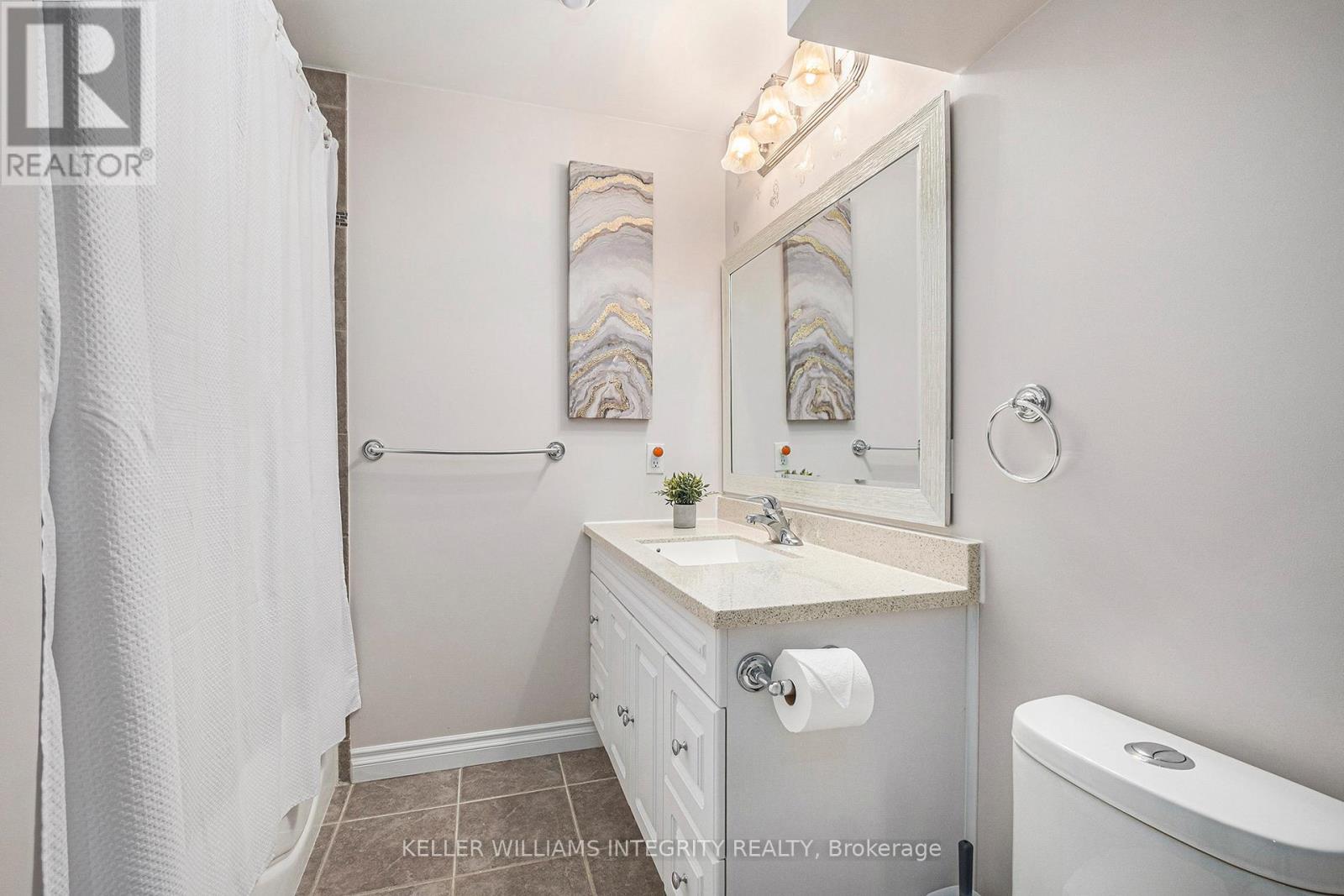 












190 RIVINGTON STREET

,
Ottawa,




Ontario
K0A1L0

