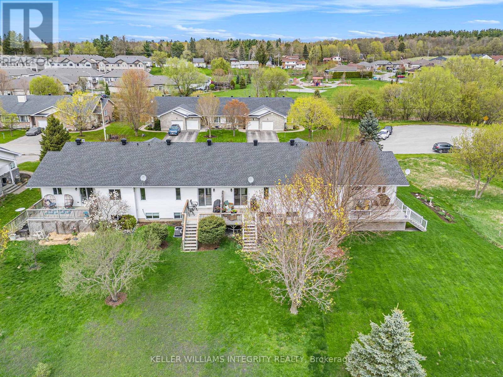 












190 RIVINGTON STREET

,
Ottawa,




Ontario
K0A1L0

