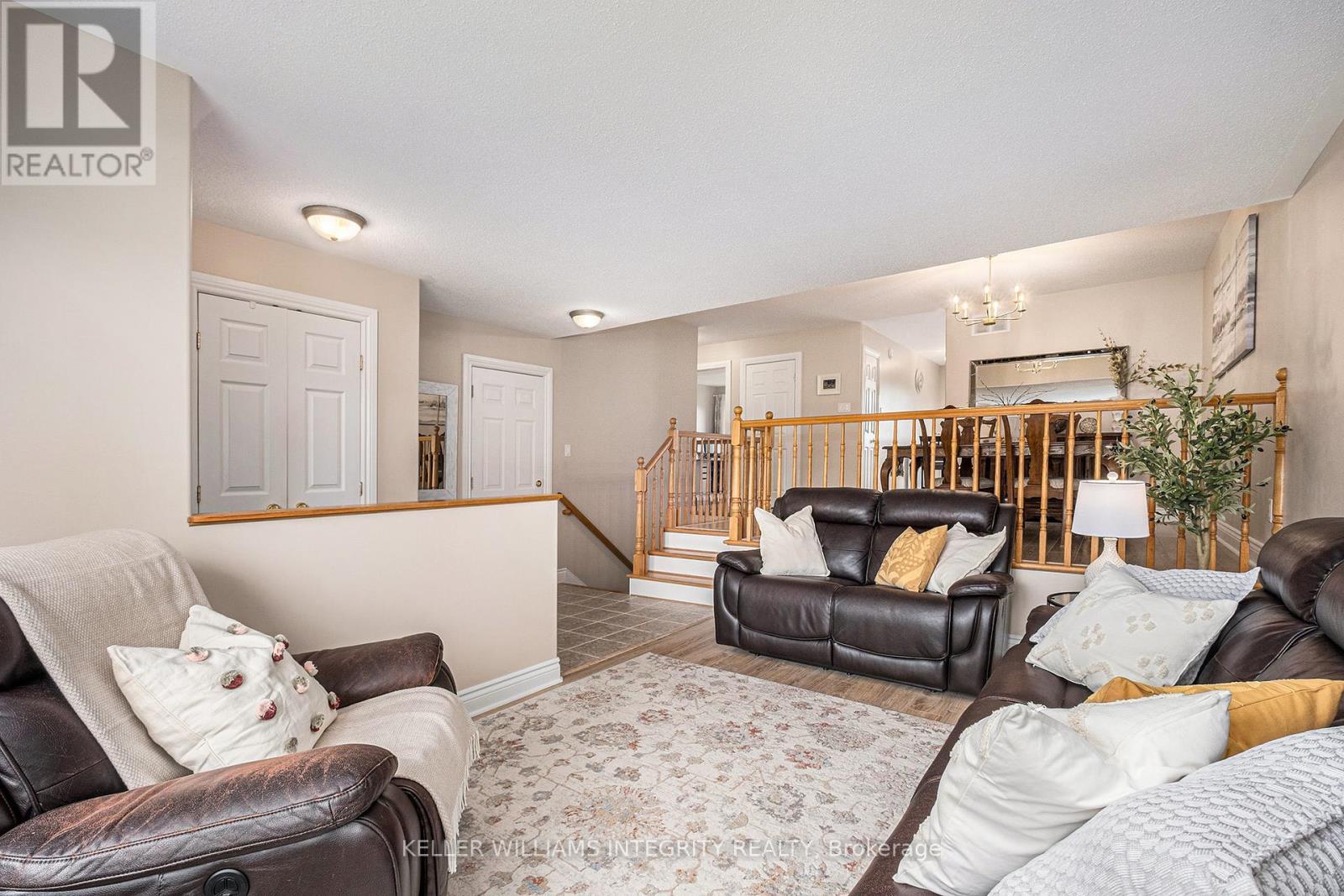












190 RIVINGTON STREET

,
Ottawa,




Ontario
K0A1L0

