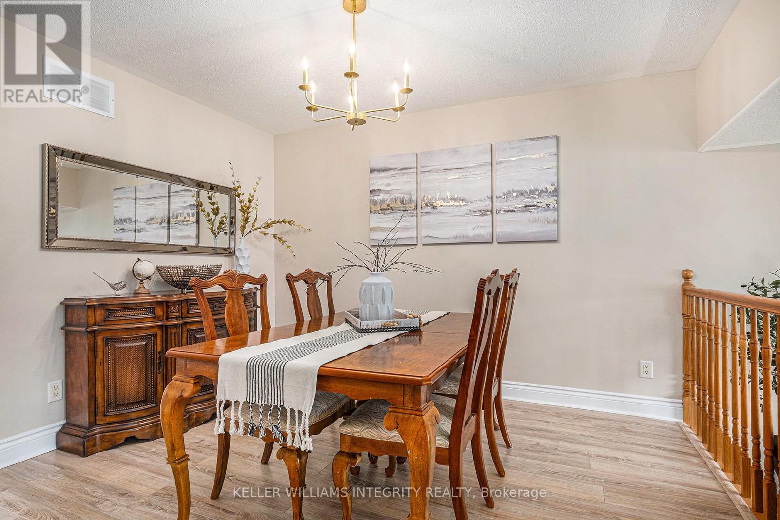 












190 RIVINGTON STREET

,
Ottawa,




Ontario
K0A1L0

