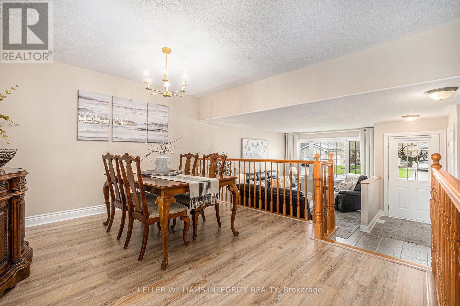 












190 RIVINGTON STREET

,
Ottawa,




Ontario
K0A1L0

