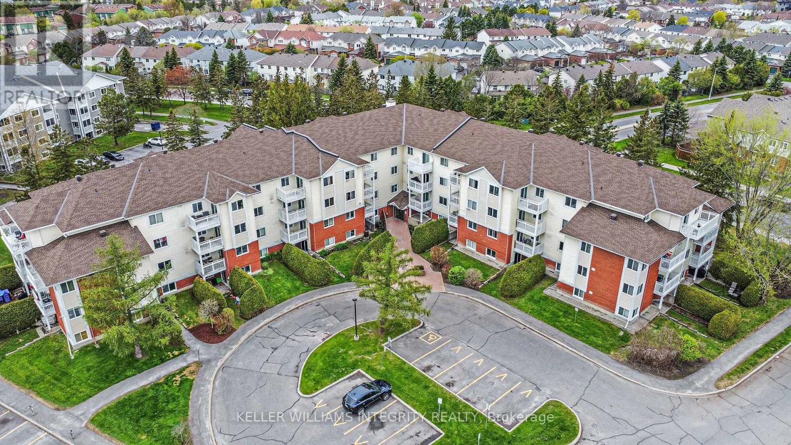 












108 - 270 LORRY GREENBERG DRIVE

,
Ottawa,




Ontario
K1T3K2

