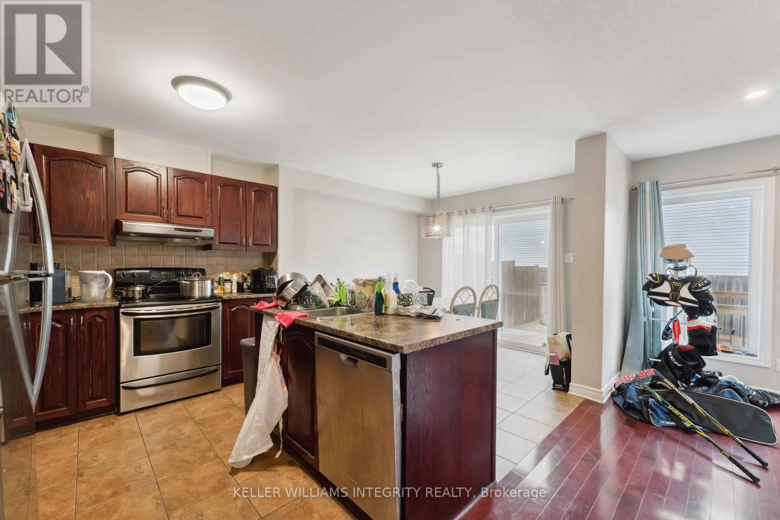 












111 TACOM CIRCLE

,
Ottawa,




Ontario
K2G4P8

