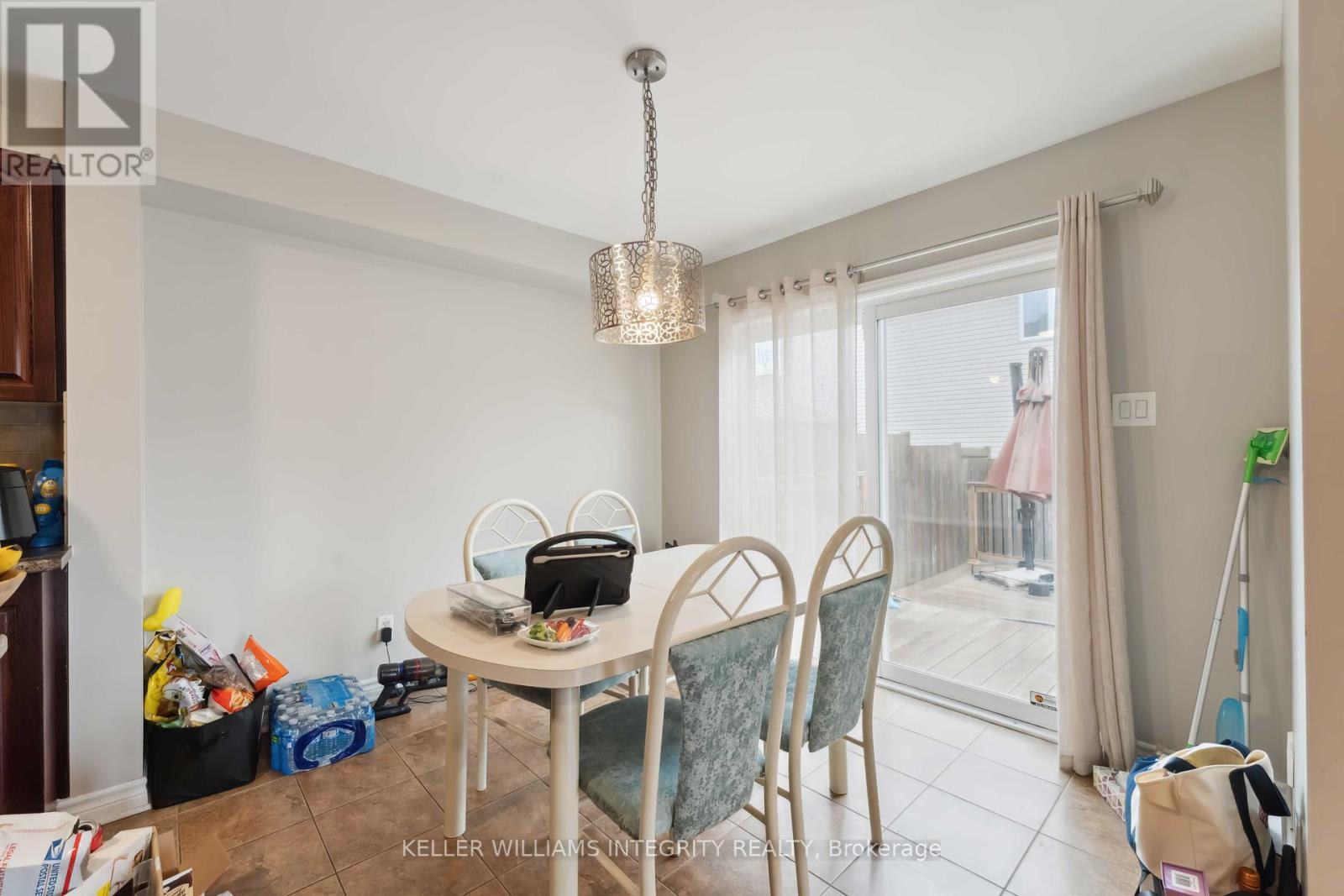 












111 TACOM CIRCLE

,
Ottawa,




Ontario
K2G4P8

