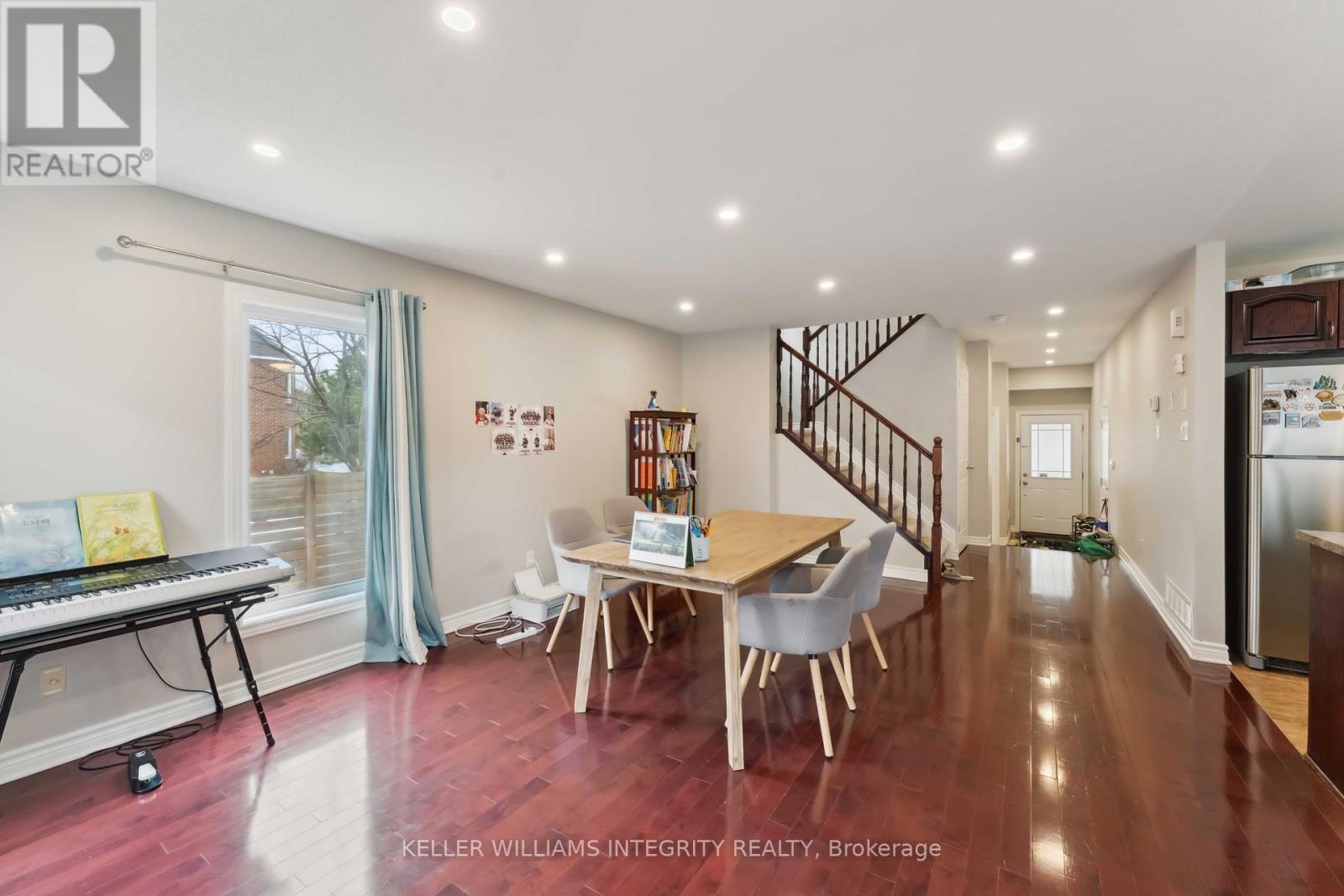 












111 TACOM CIRCLE

,
Ottawa,




Ontario
K2G4P8


