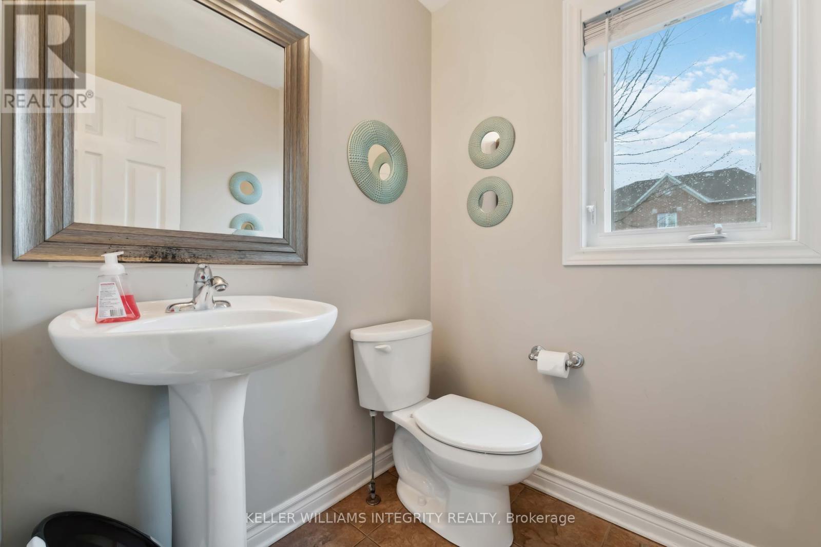 












111 TACOM CIRCLE

,
Ottawa,




Ontario
K2G4P8

