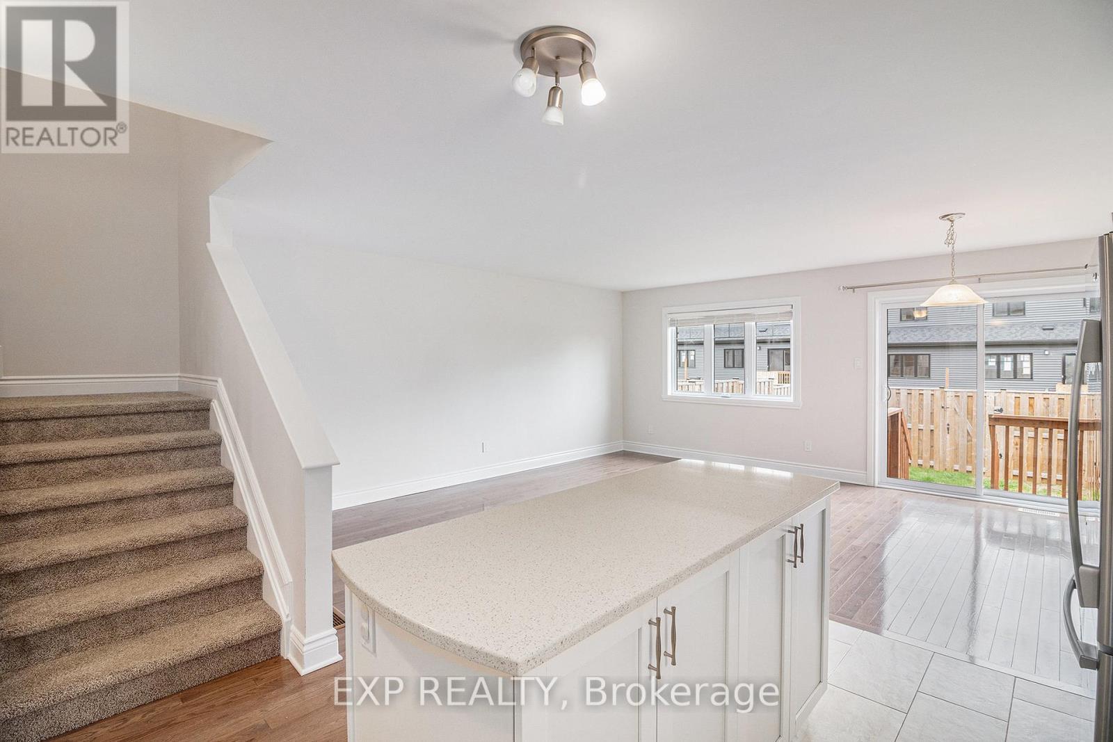 












75 GILBERTE STREET

,
Clarence-Rockland,




Ontario
K4K0M4

