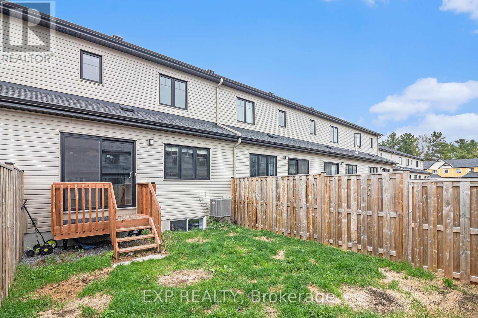 












75 GILBERTE STREET

,
Clarence-Rockland,




Ontario
K4K0M4

