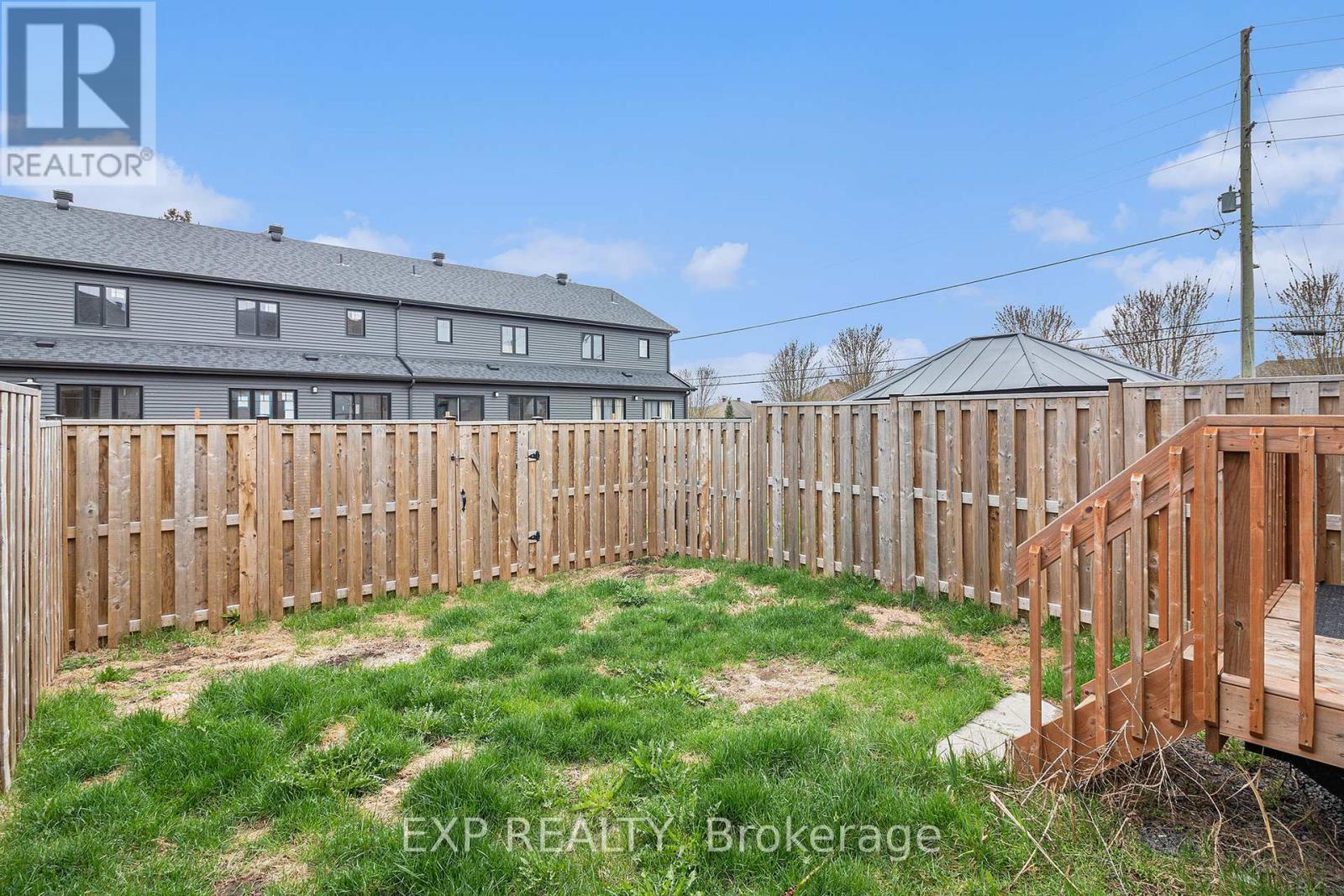 












75 GILBERTE STREET

,
Clarence-Rockland,




Ontario
K4K0M4


