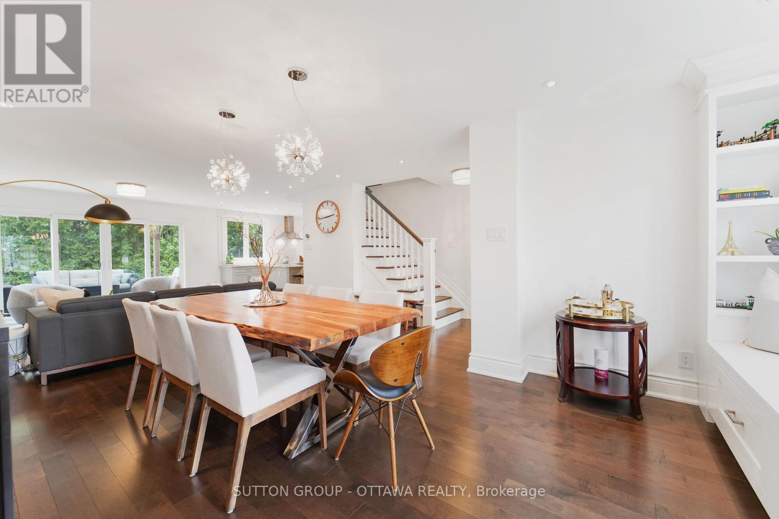 












40 ST REMY DRIVE

,
Ottawa,




Ontario
K2J1A3

