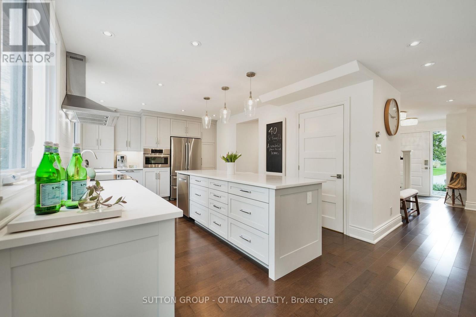 












40 ST REMY DRIVE

,
Ottawa,




Ontario
K2J1A3


