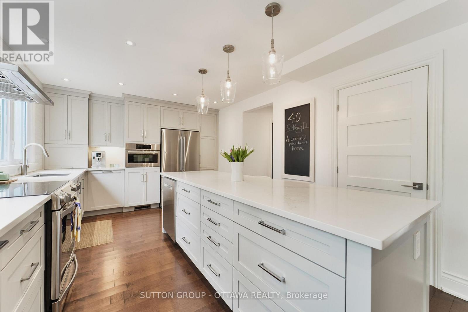 












40 ST REMY DRIVE

,
Ottawa,




Ontario
K2J1A3


