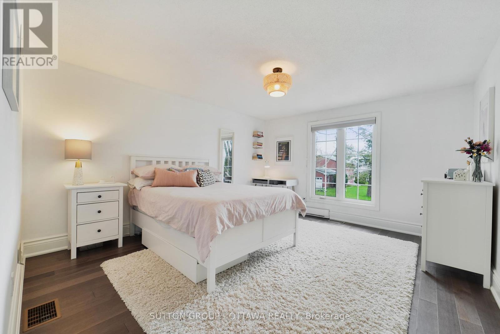 












40 ST REMY DRIVE

,
Ottawa,




Ontario
K2J1A3

