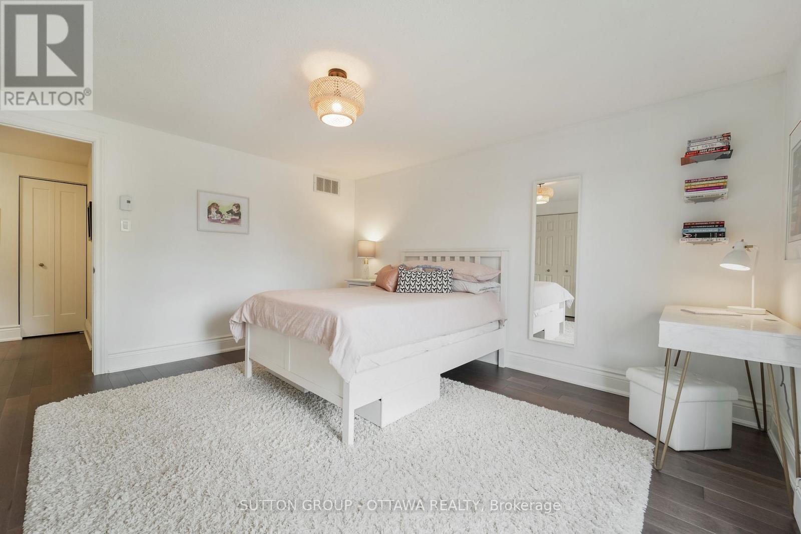












40 ST REMY DRIVE

,
Ottawa,




Ontario
K2J1A3

