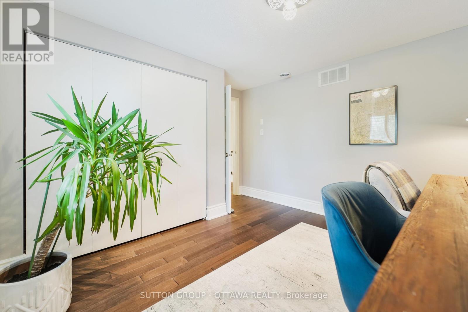 












40 ST REMY DRIVE

,
Ottawa,




Ontario
K2J1A3

