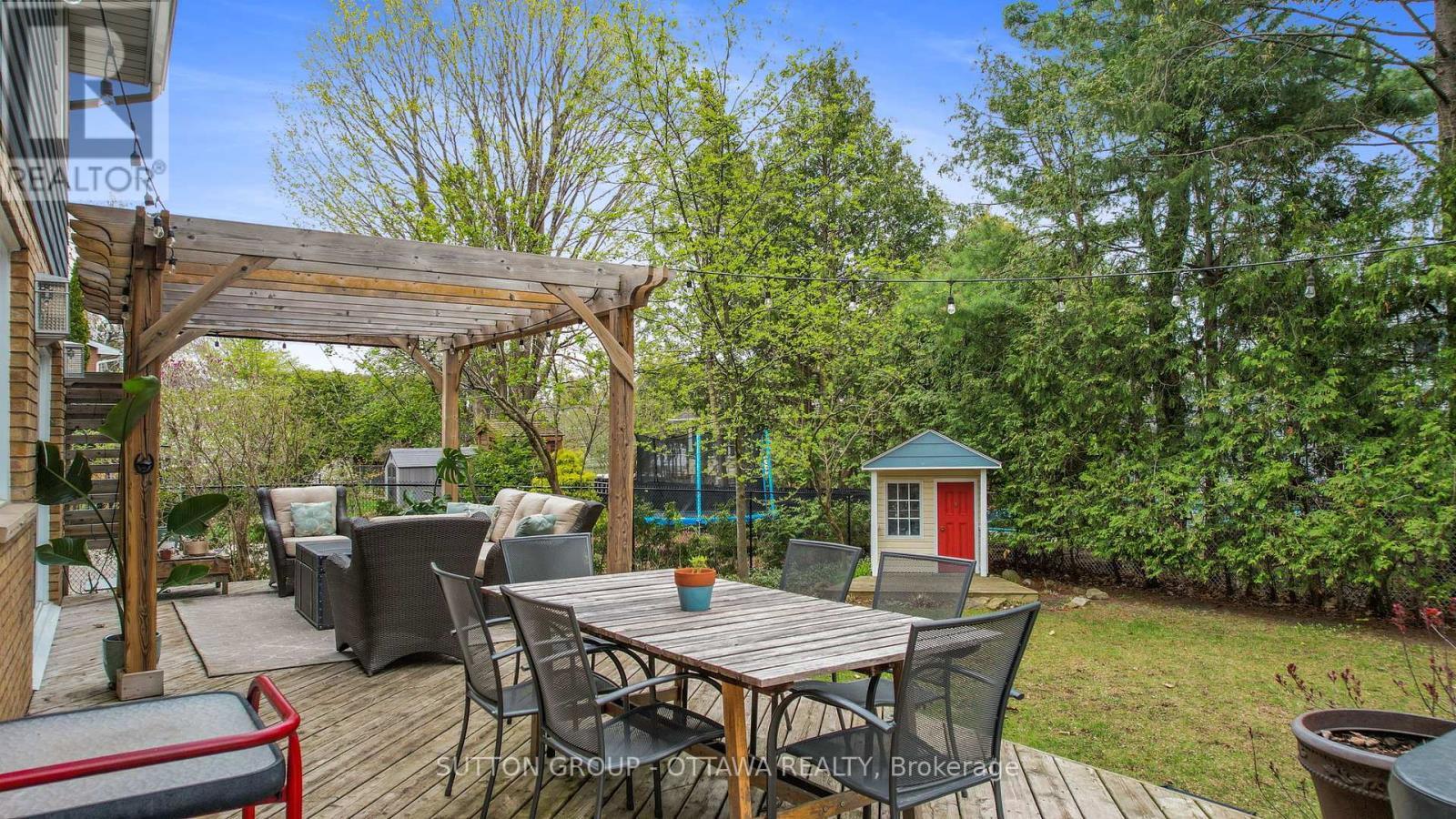 












40 ST REMY DRIVE

,
Ottawa,




Ontario
K2J1A3

