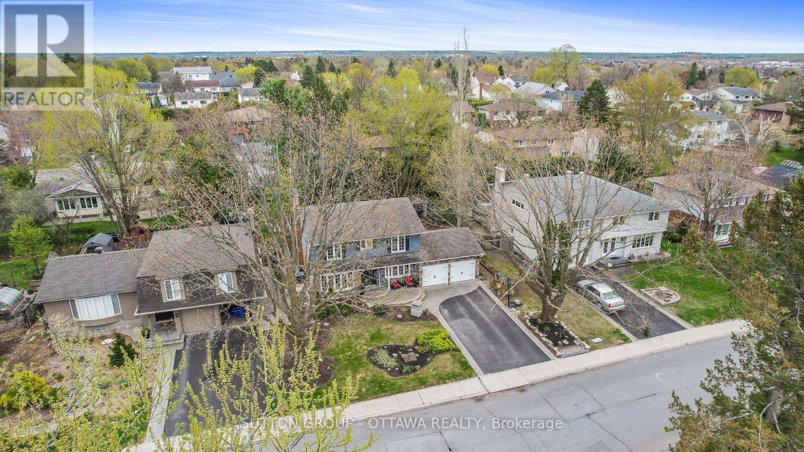 












40 ST REMY DRIVE

,
Ottawa,




Ontario
K2J1A3

