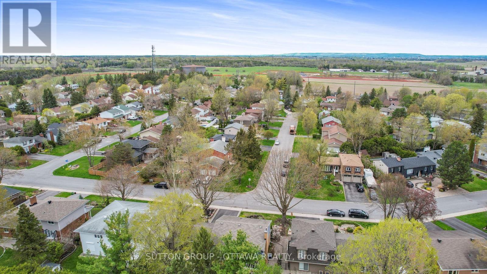 












40 ST REMY DRIVE

,
Ottawa,




Ontario
K2J1A3

